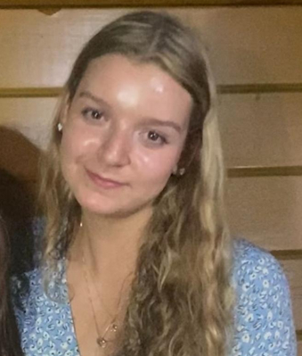 Anna-Kaemmerling-FSJ-20212022.jpg